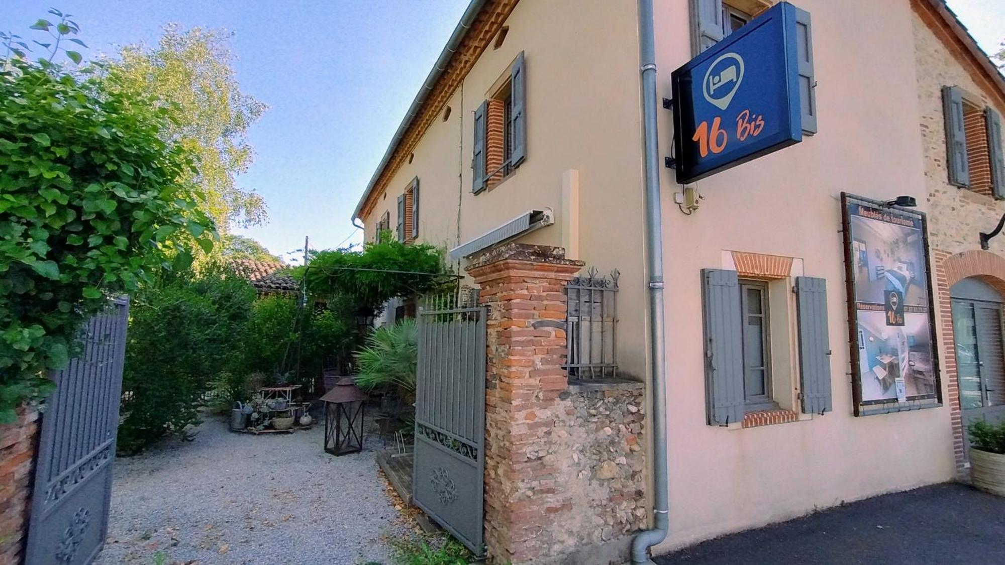 16 Bis-Gite-Hotel-Studio Marssac-sur-Tarn Exterior photo